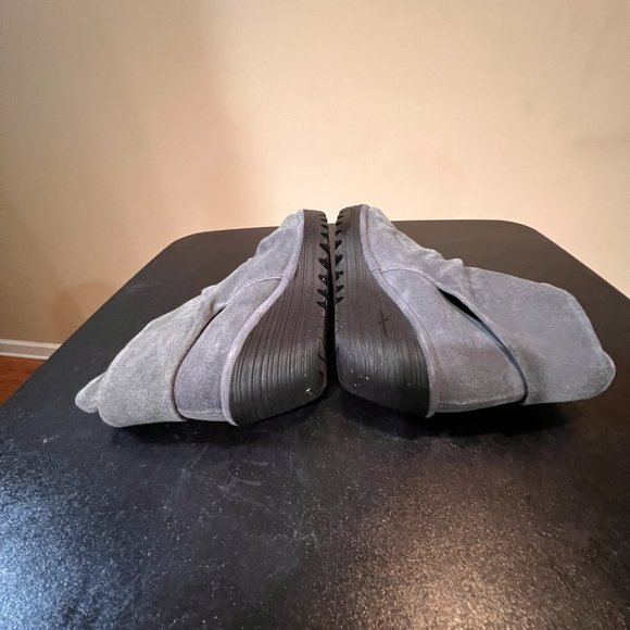 FLY London size 38  US 8 gray suede boot ruched look - Picture 12 of 14